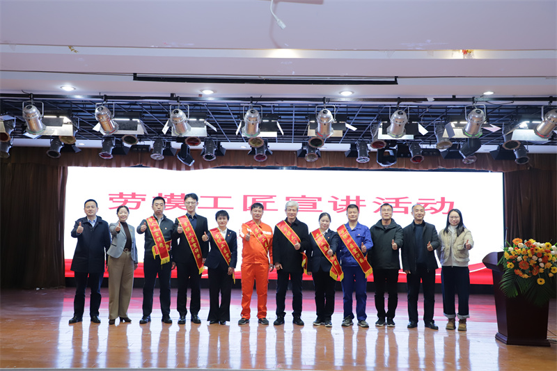 ��ģ������У԰����� (2).jpg